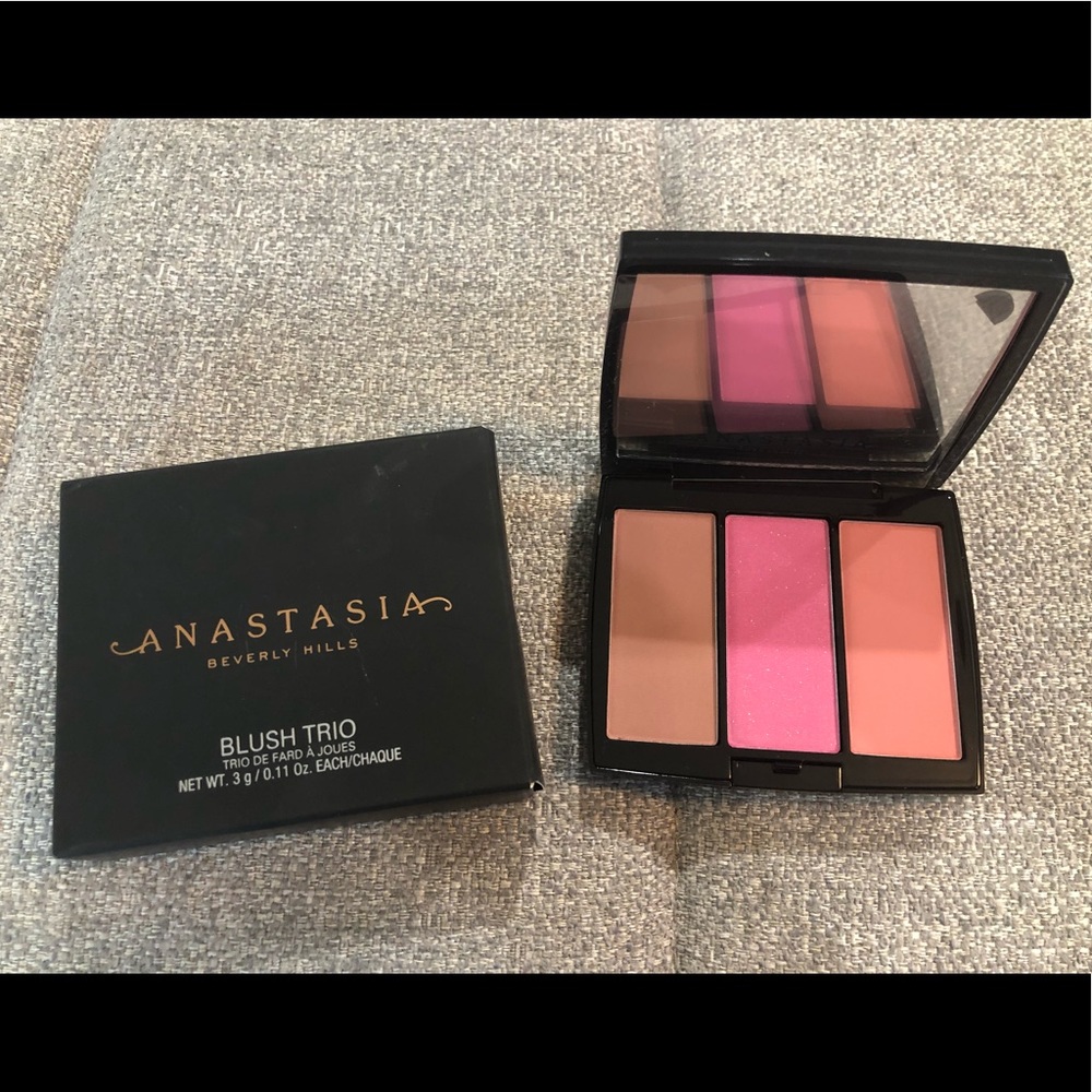 🌈Anastasia Blush Trio